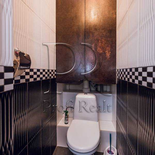 Продаж 3-кімнатної квартири 72 м², Булгакова вул., 3