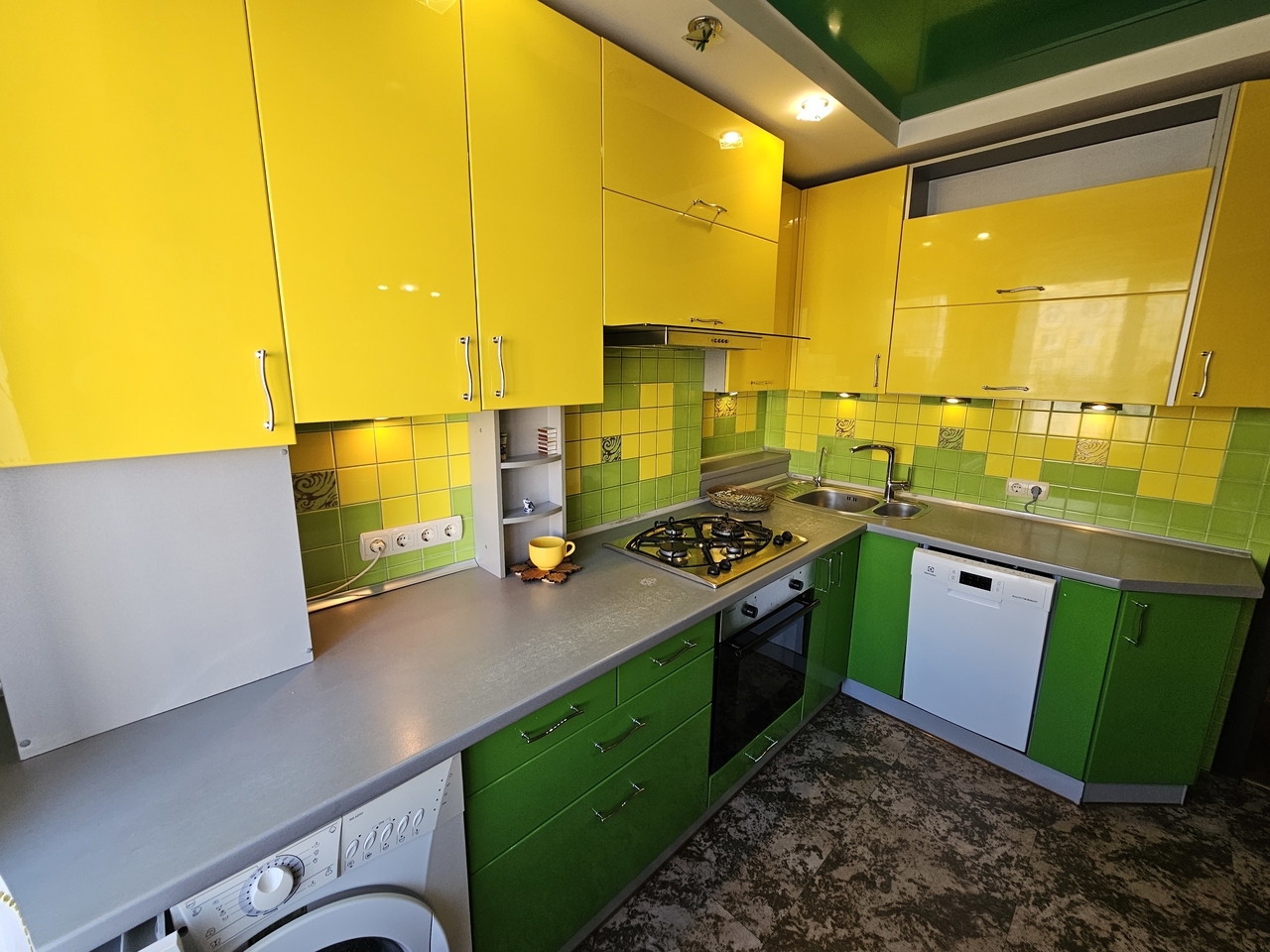 Продажа 3-комнатной квартиры 72 м², Березинская ул., 36