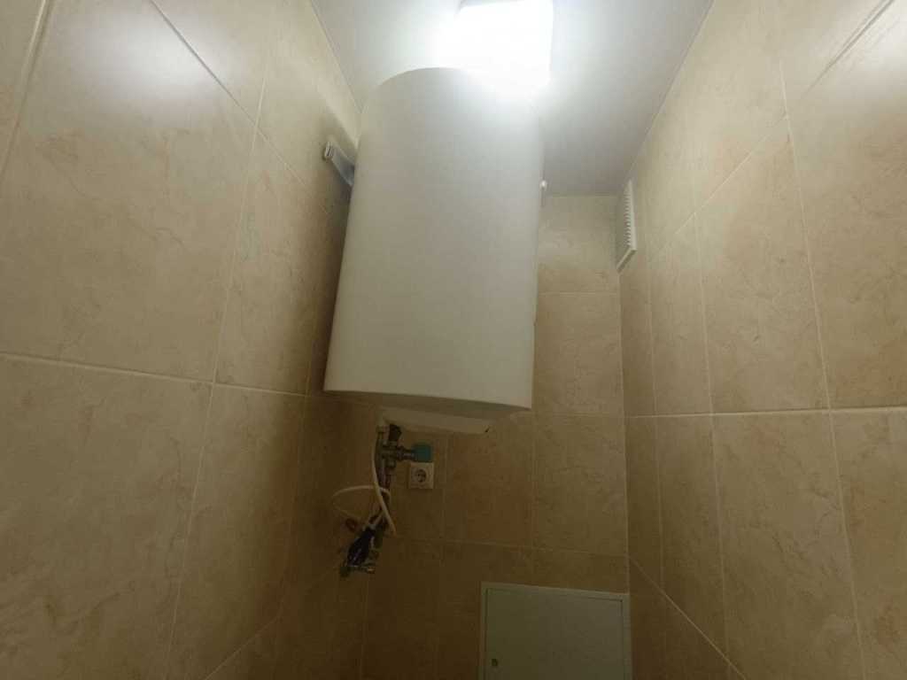 Продажа 2-комнатной квартиры 55.9 м², Квитневый пер., 10