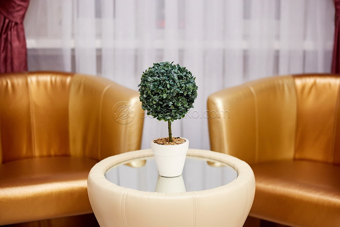 Аренда 5-комнатной квартиры 100 м², Греческая пл., 1