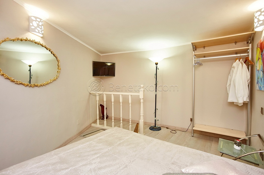 Аренда 5-комнатной квартиры 100 м², Греческая пл., 1