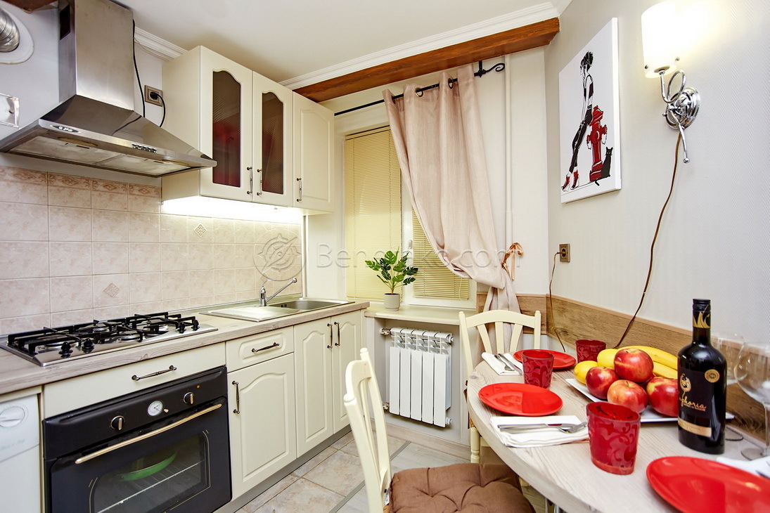 Аренда 5-комнатной квартиры 100 м², Греческая пл., 1