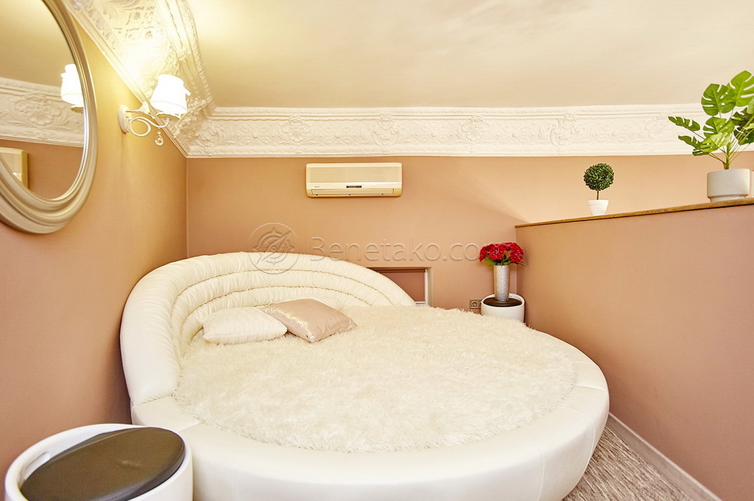 Аренда 5-комнатной квартиры 100 м², Греческая пл., 1