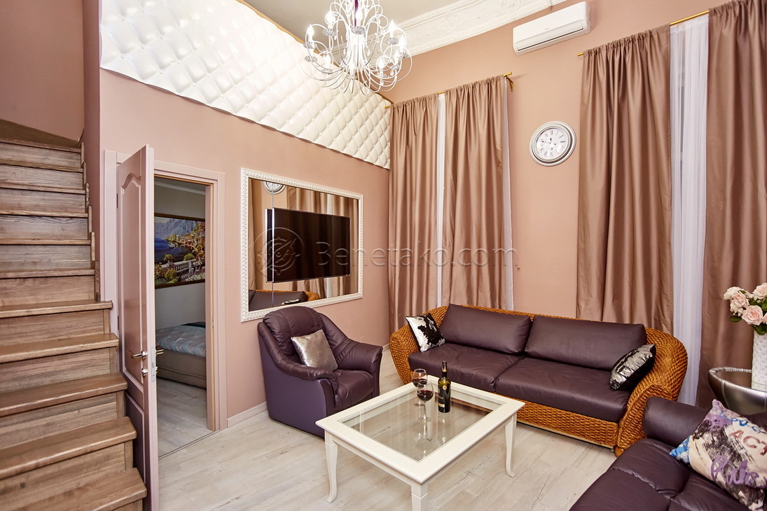 Аренда 5-комнатной квартиры 100 м², Греческая пл., 1