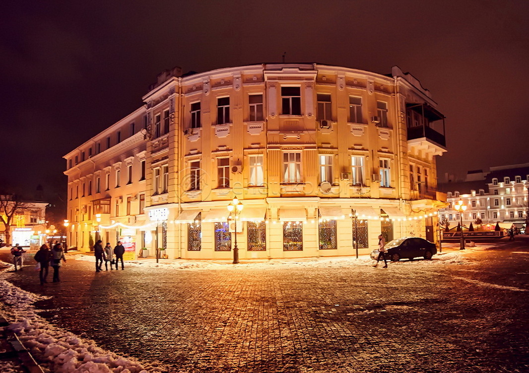 Аренда 5-комнатной квартиры 100 м², Греческая пл., 1