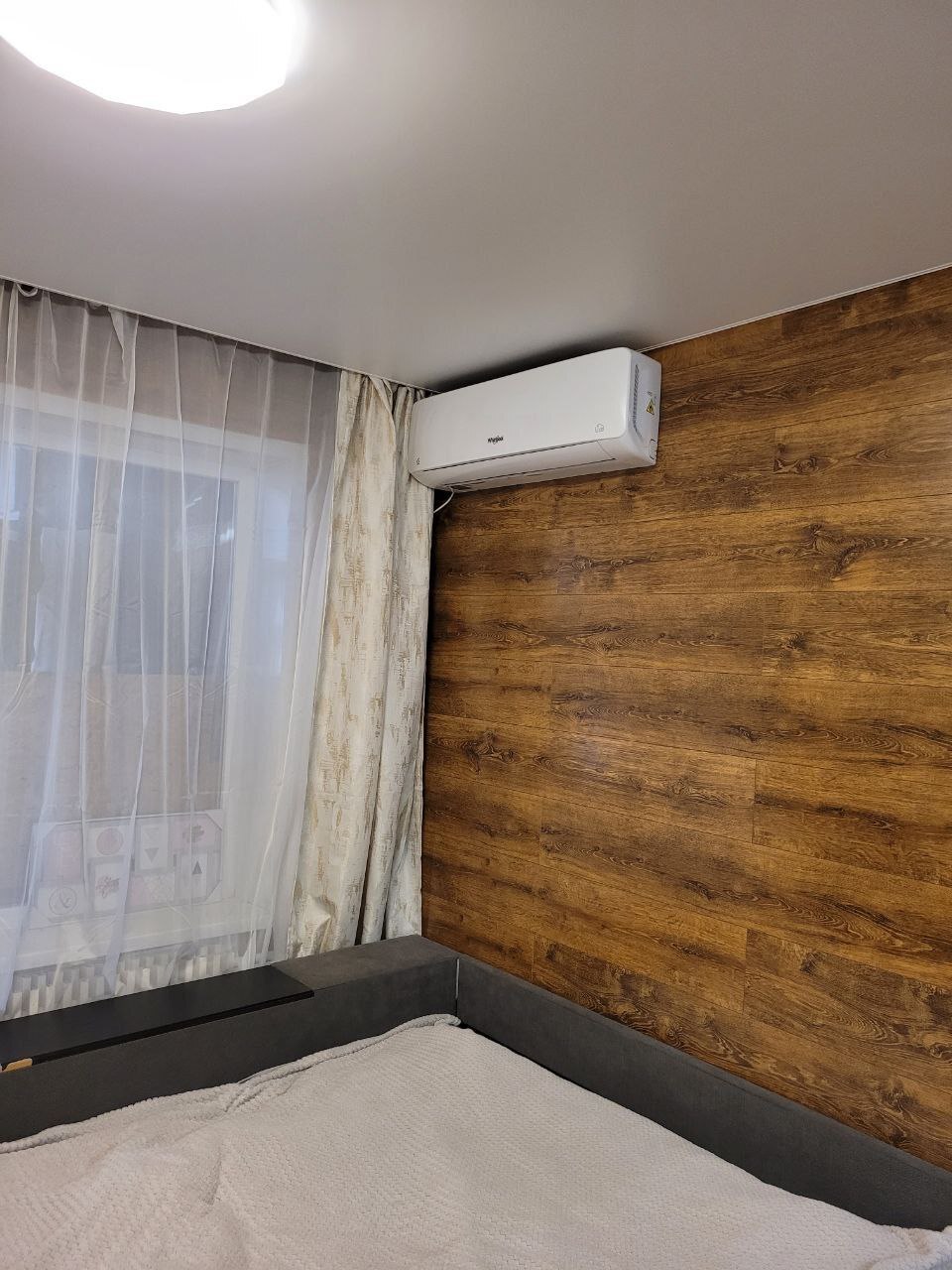 Продажа 3-комнатной квартиры 65 м², Александра Поля просп.