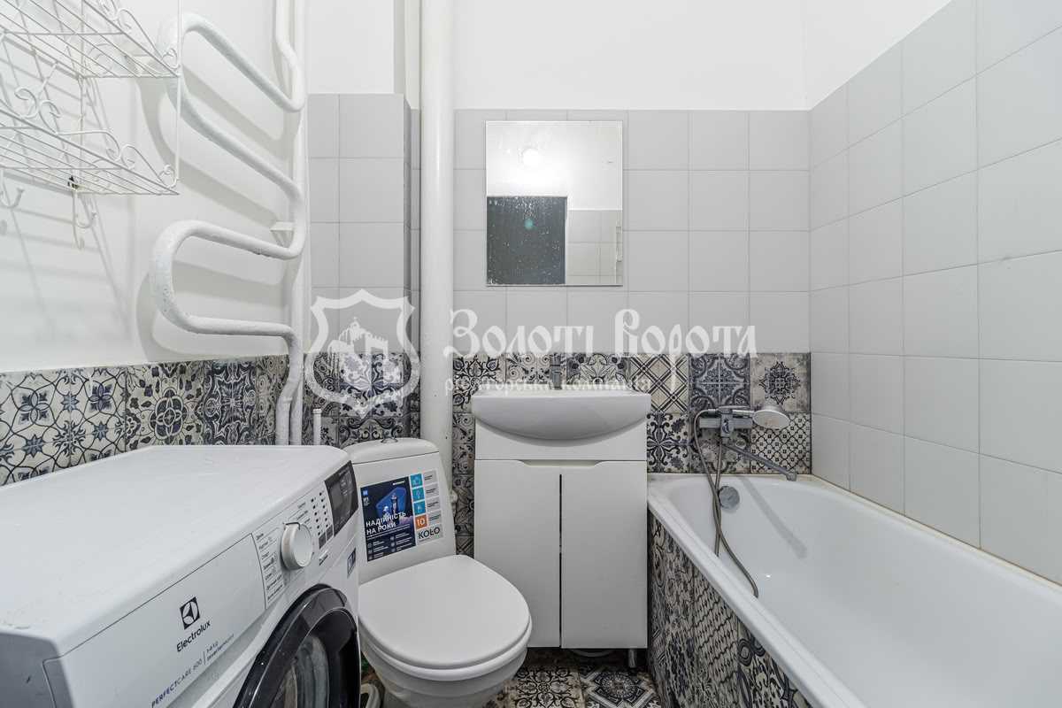 Продажа 1-комнатной квартиры 30.2 м², Саксаганского ул., 129В