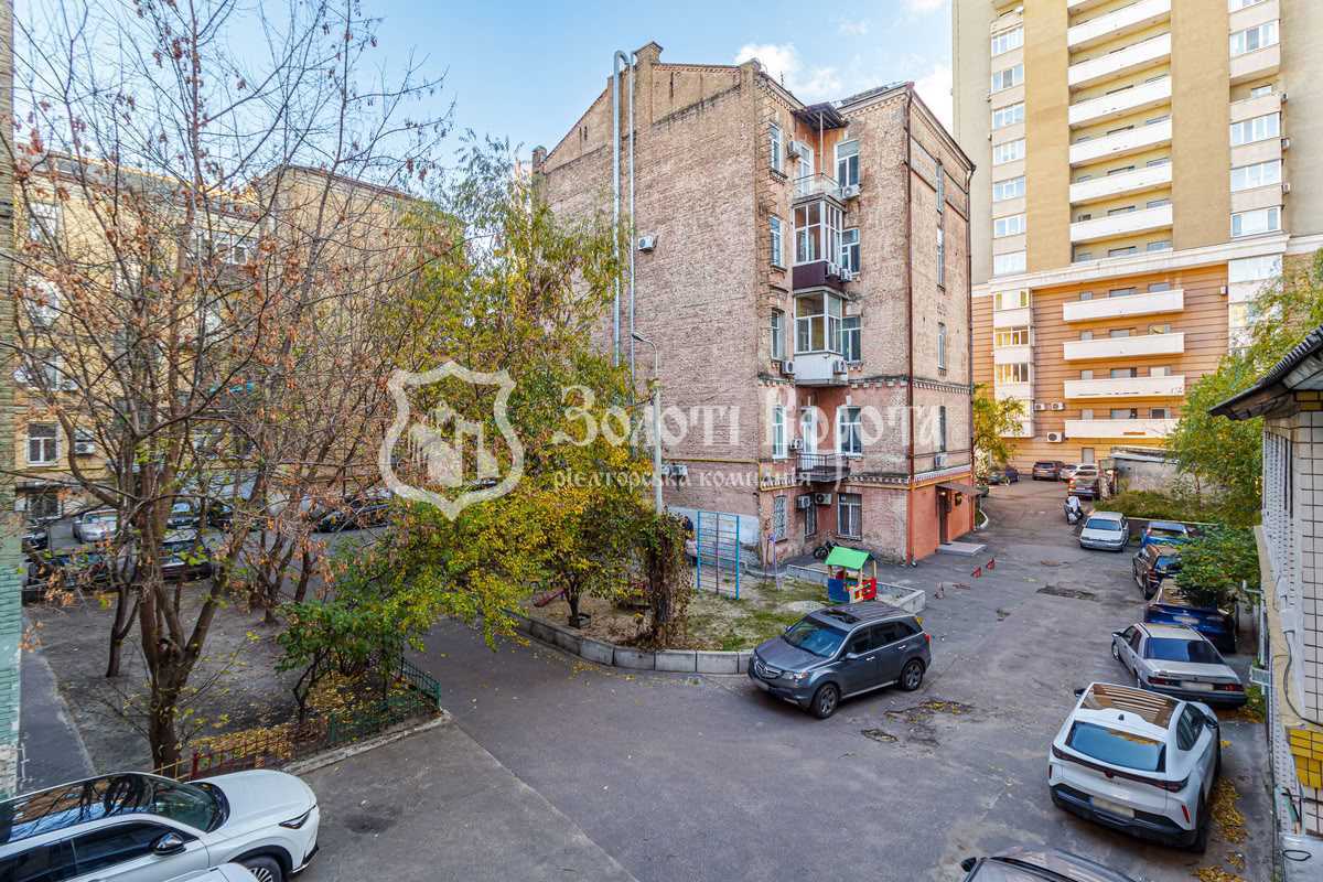 Продажа 1-комнатной квартиры 30.2 м², Саксаганского ул., 129В