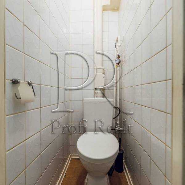 Продажа 3-комнатной квартиры 57 м², Николая Краснова ул., 8