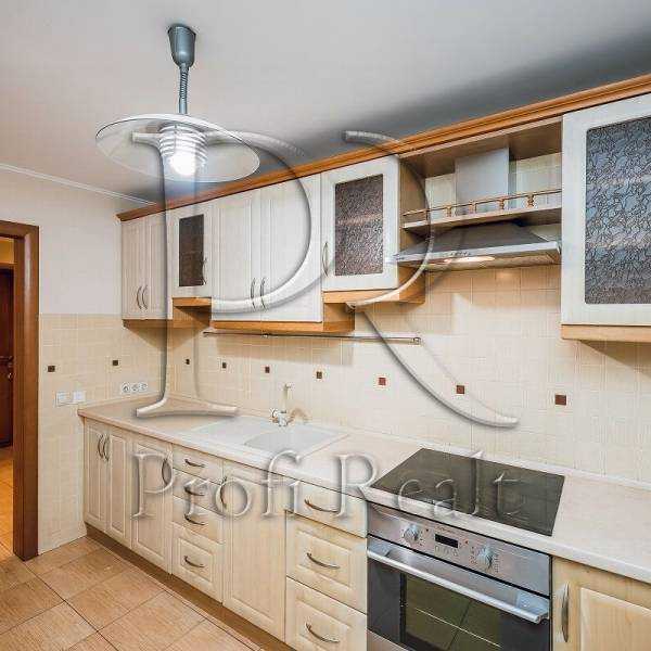 Продажа 3-комнатной квартиры 71 м², Днепровская наб., 13