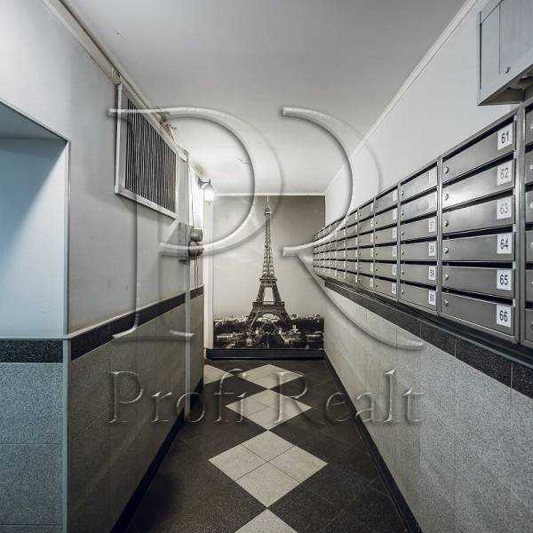 Продажа 3-комнатной квартиры 71 м², Днепровская наб., 13