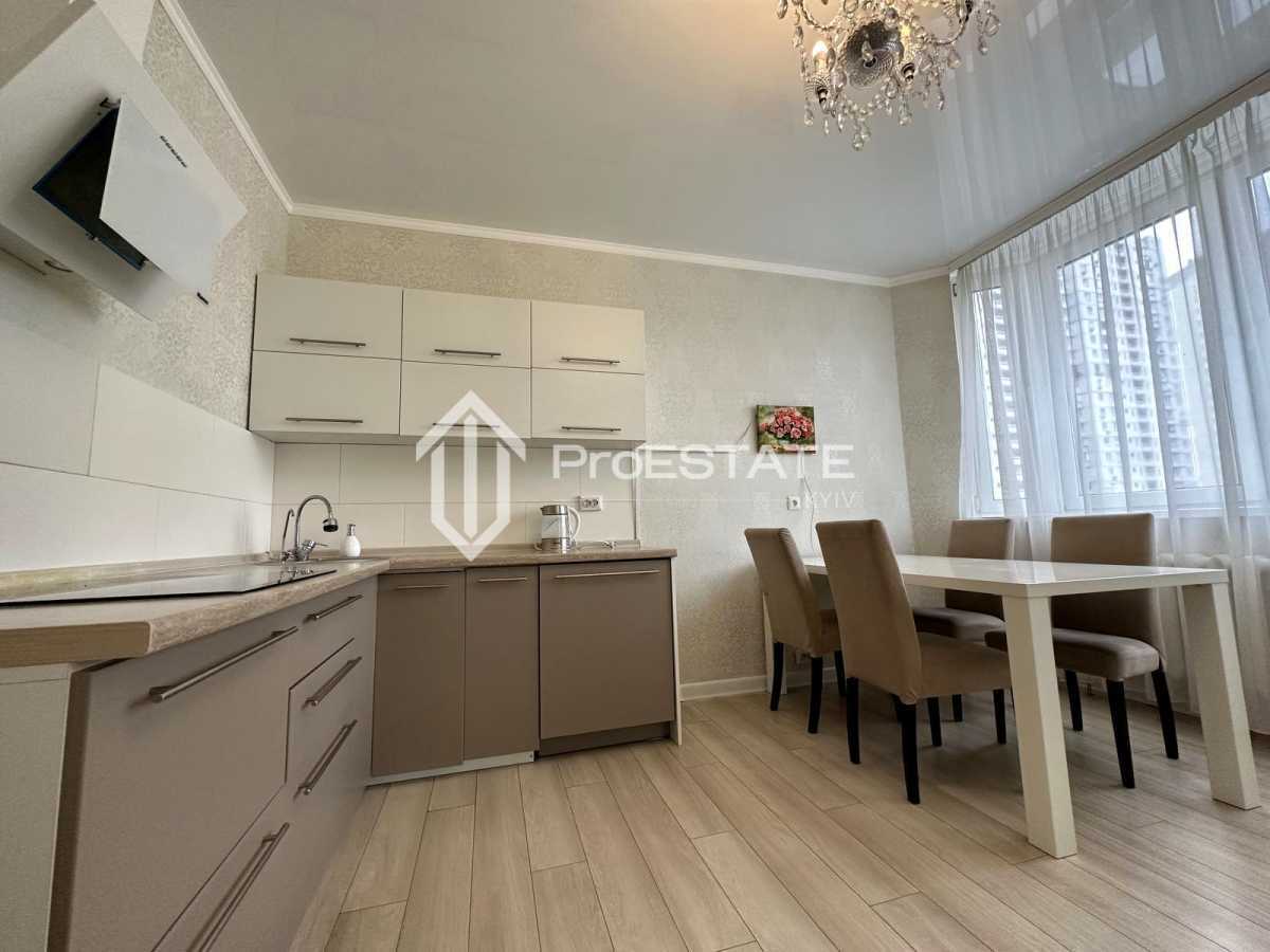 Продажа 3-комнатной квартиры 95 м², Петра Григоренко просп., 20