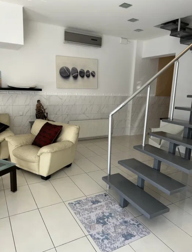 Оренда котеджу 150 м², Новоберегова вул.