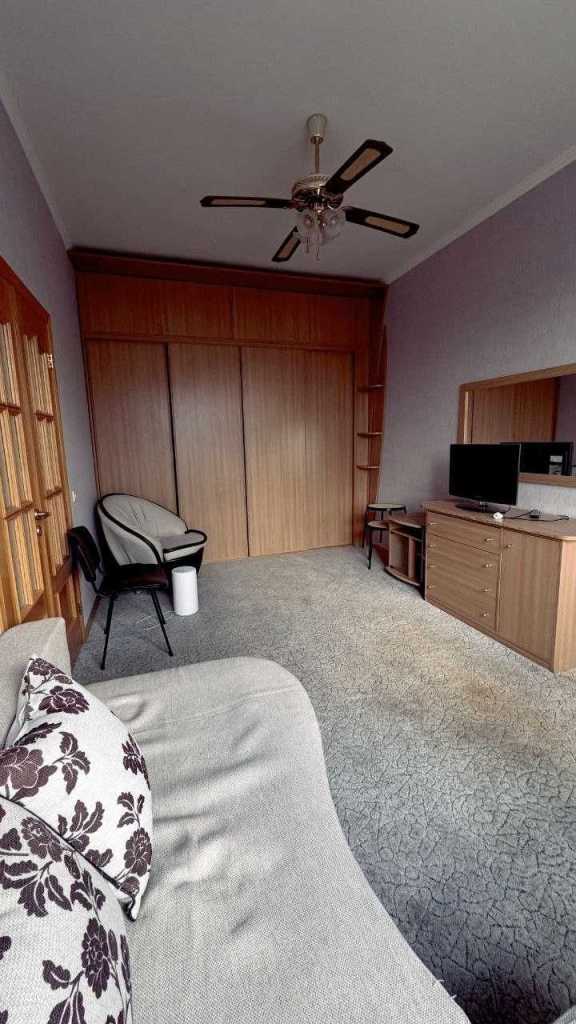 Продажа 3-комнатной квартиры 82 м², Искровская ул., 1