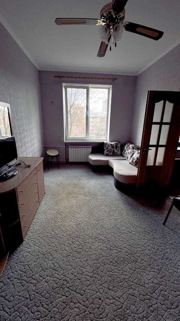 Продажа 3-комнатной квартиры 82 м², Искровская ул., 1