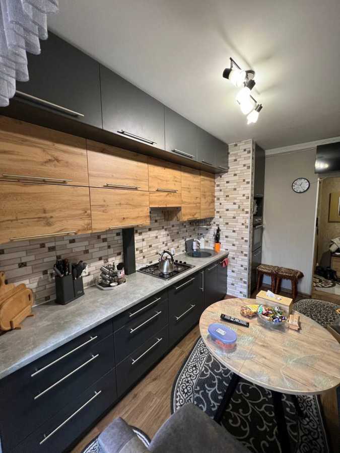 Продажа 3-комнатной квартиры 65.8 м², Романа Шухевича ул., 8