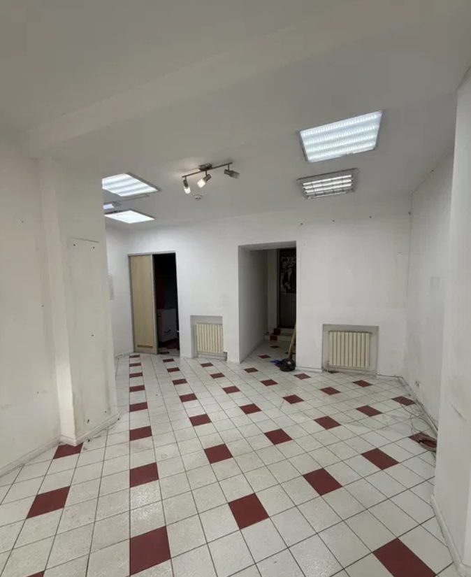 Оренда торговельного приміщення 34 м², Торговая вул.