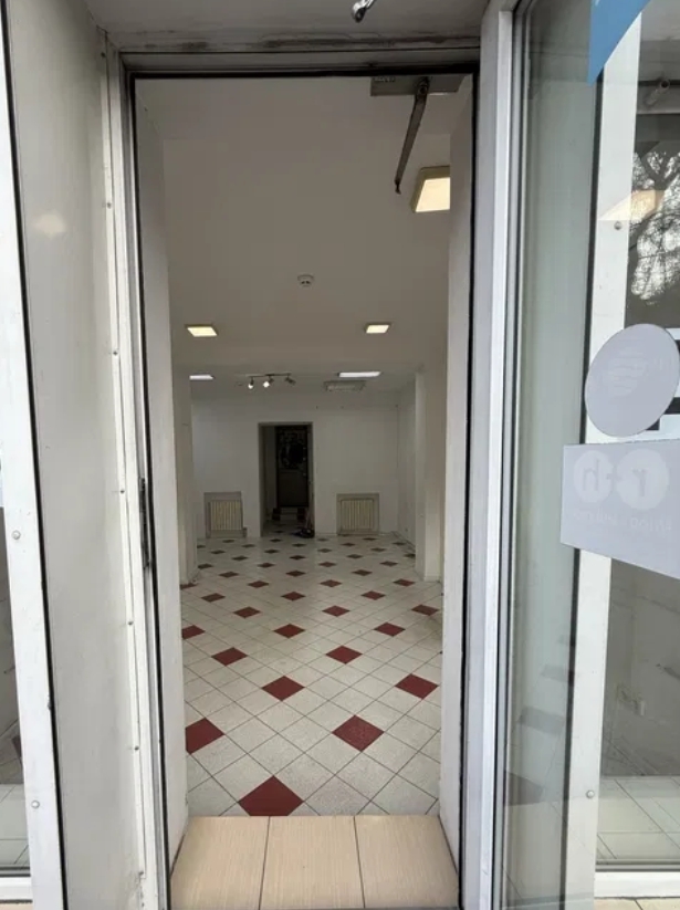 Оренда торговельного приміщення 34 м², Торговая вул.