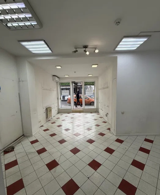 Оренда торговельного приміщення 34 м², Торговая вул.