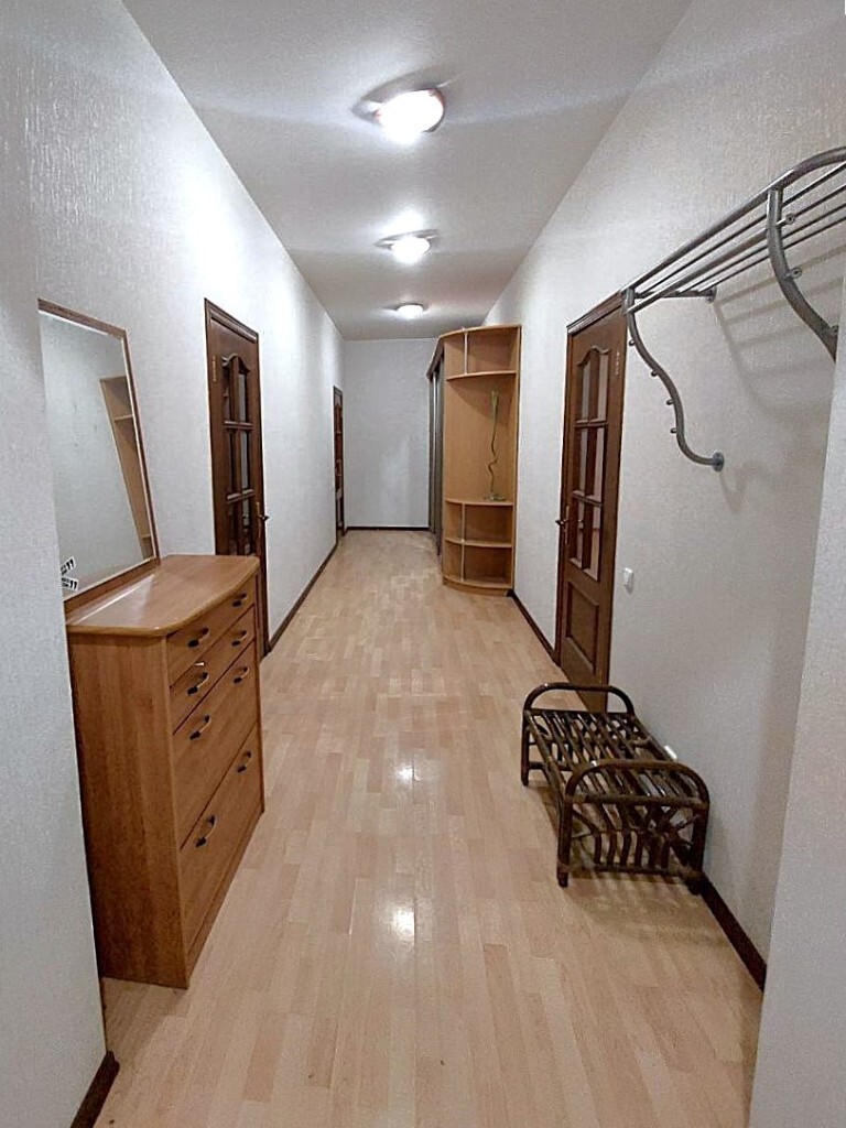 Аренда 2-комнатной квартиры 78 м², Екатерининская пл., 5