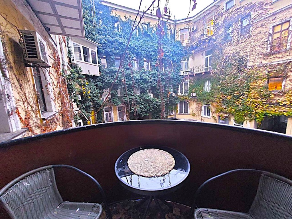 Аренда 2-комнатной квартиры 78 м², Екатерининская пл., 5