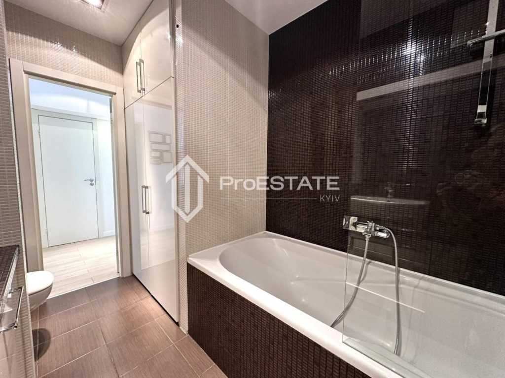 Продажа 1-комнатной квартиры 45 м², Вышгородская ул., 45/4