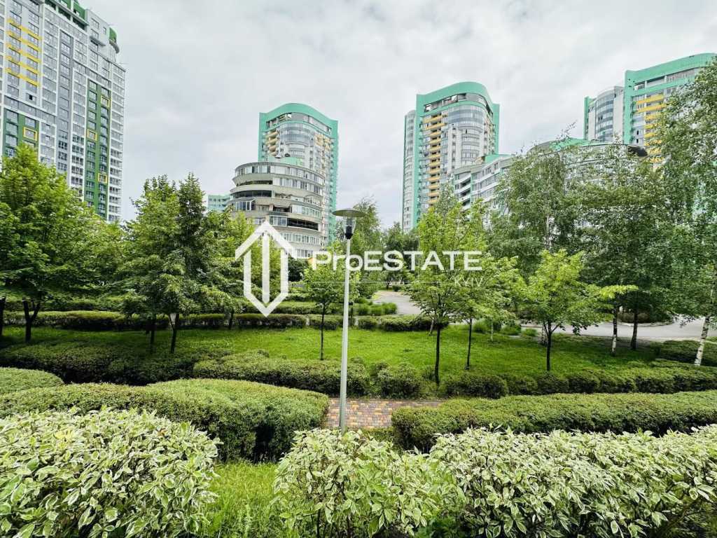 Продажа 1-комнатной квартиры 45 м², Вышгородская ул., 45/4