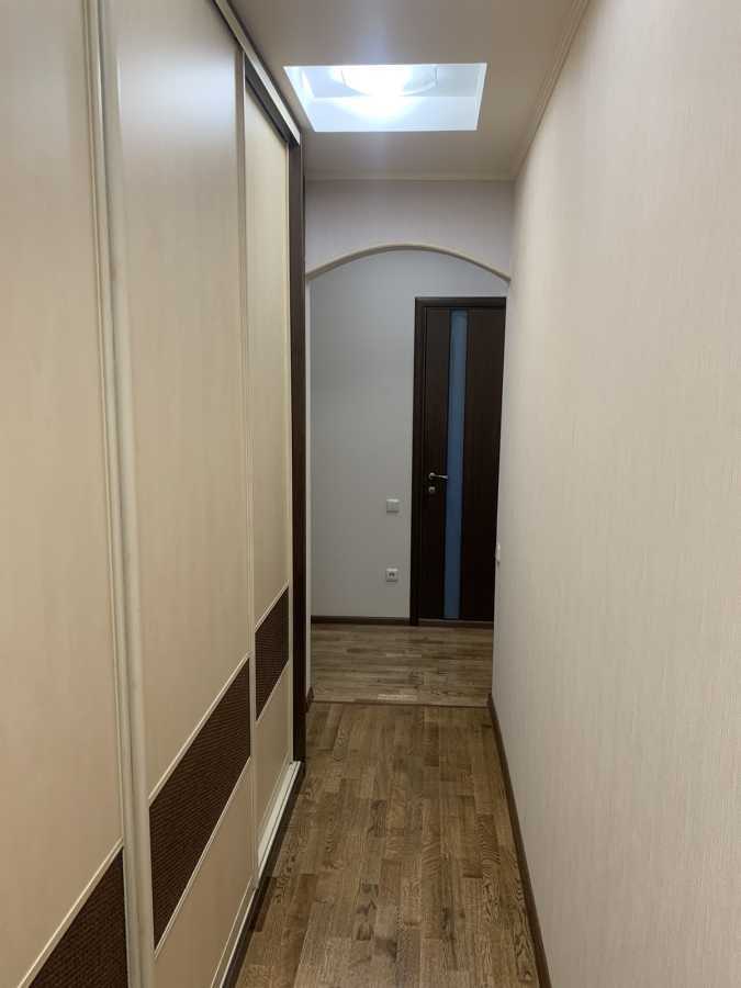 Аренда 2-комнатной квартиры 80 м², Европейская пл., Союзу, 19А