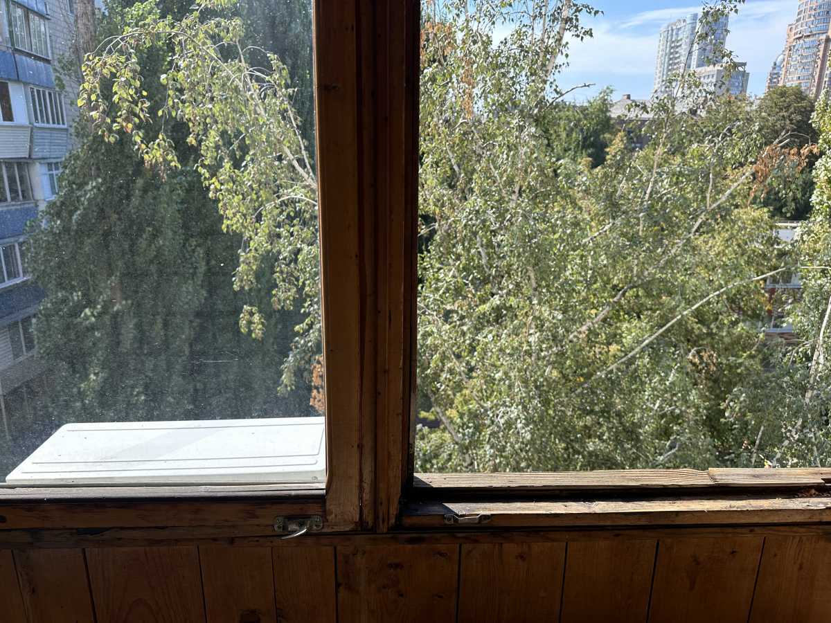 Продажа 1-комнатной квартиры 38 м², Кловский спуск, 20