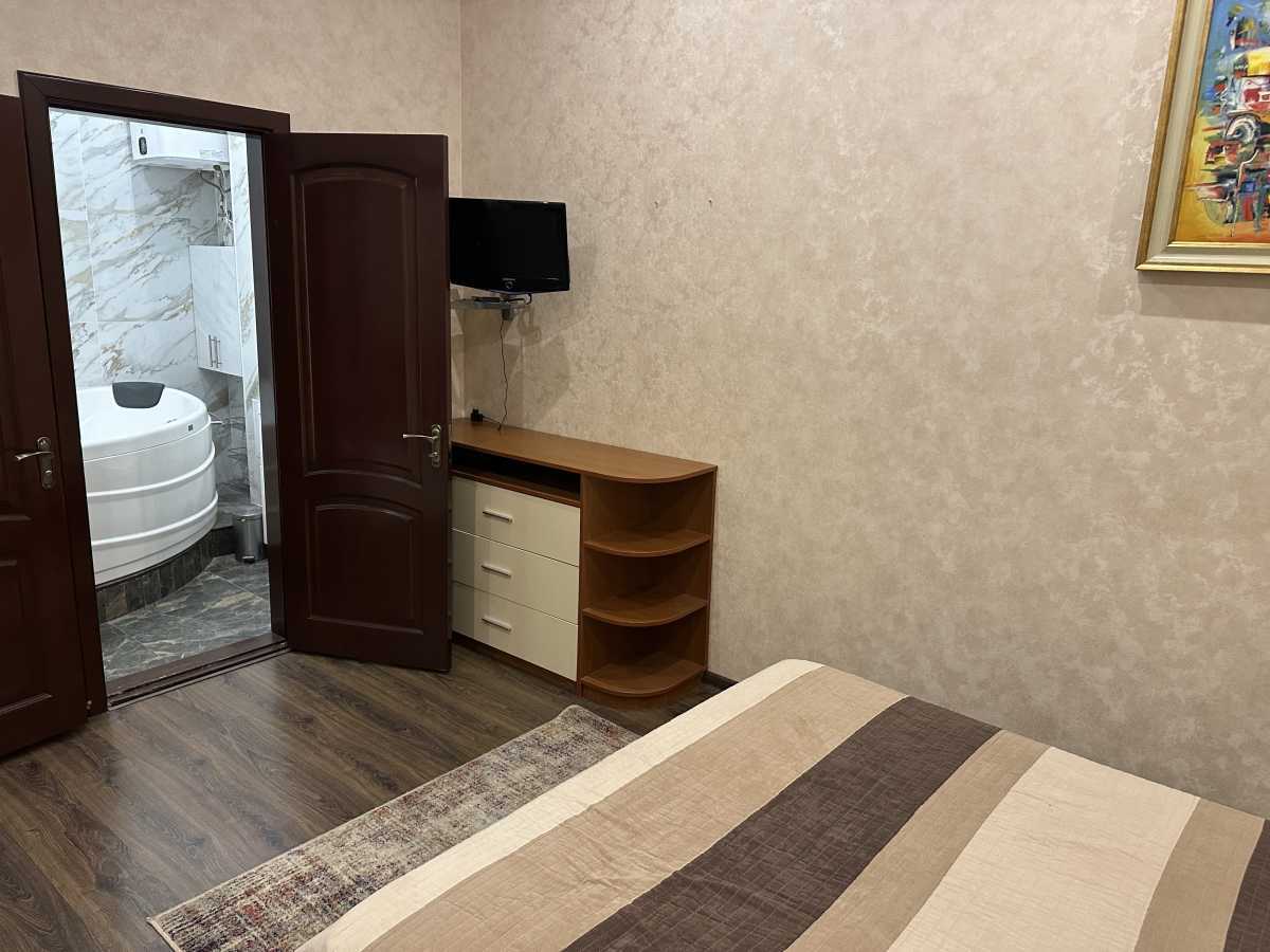 Аренда 2-комнатной квартиры 65 м², Саксаганского ул., 131А