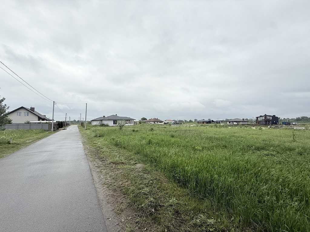 Продаж ділянки під індивідуальне житлове будівництво 19.3 соток, Центральна