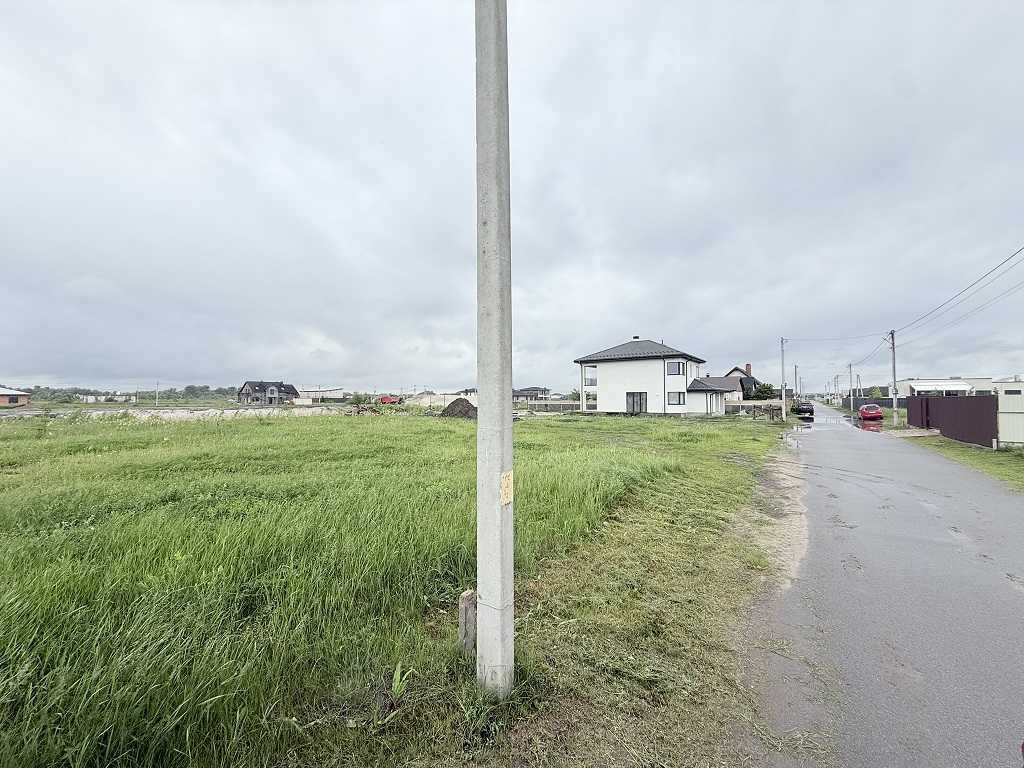 Продаж ділянки під індивідуальне житлове будівництво 19.3 соток, Центральна