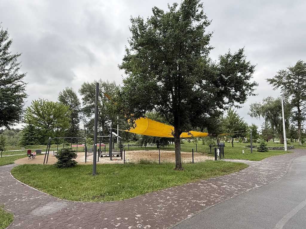 Продаж ділянки під індивідуальне житлове будівництво 19.3 соток, Центральна