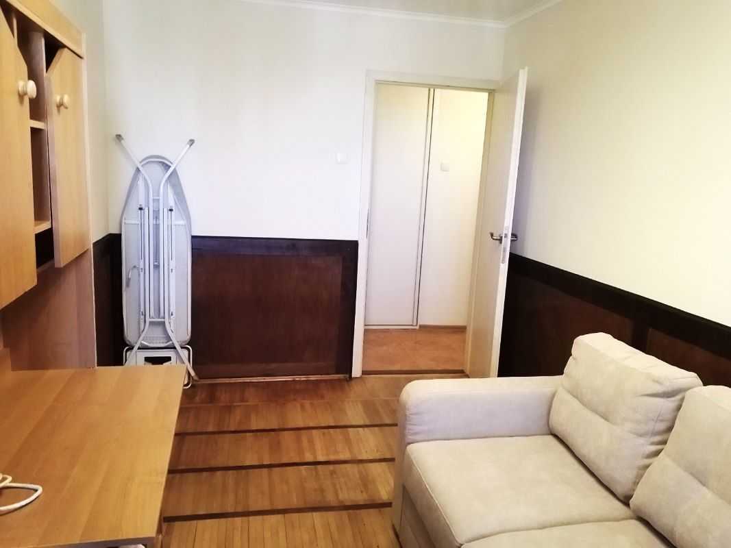 Аренда 3-комнатной квартиры 70 м², Славгородская ул., 10