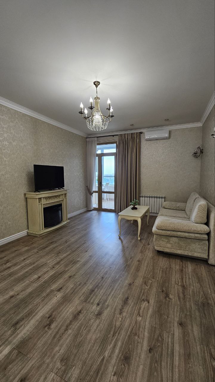 Продажа 3-комнатной квартиры 90 м², Любарского пер.