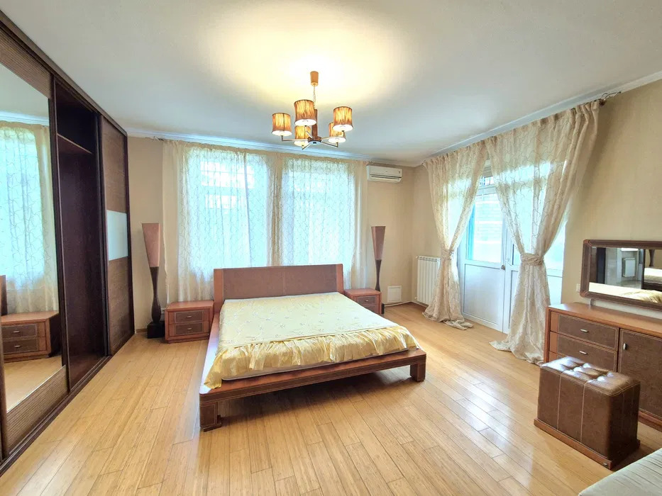 Аренда дома 500 м², Святищенская ул.