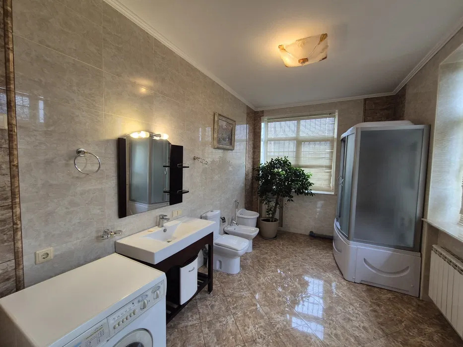 Аренда дома 500 м², Святищенская ул.