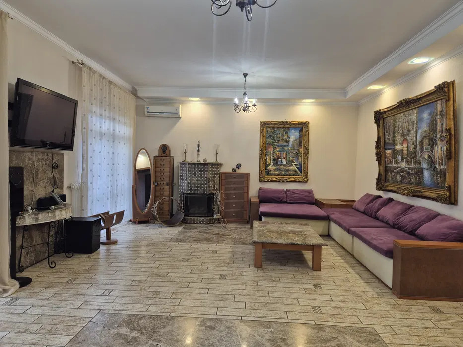 Аренда дома 500 м², Святищенская ул.