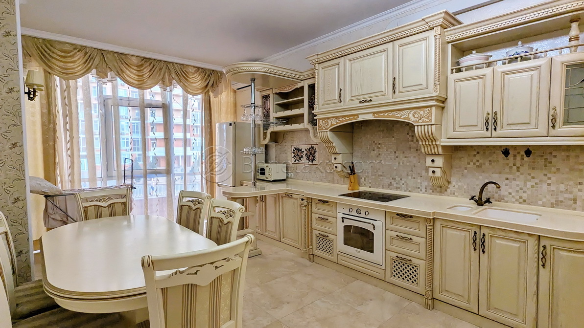 Продаж 3-кімнатної квартири 107 м², Гагарінське Плато вул., 5Б