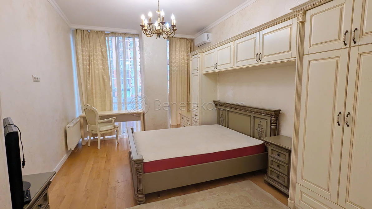 Продаж 3-кімнатної квартири 107 м², Гагарінське Плато вул., 5Б