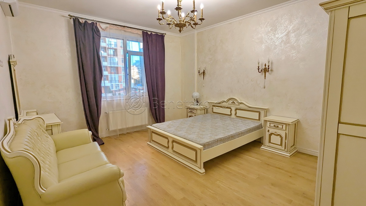 Продаж 3-кімнатної квартири 107 м², Гагарінське Плато вул., 5Б