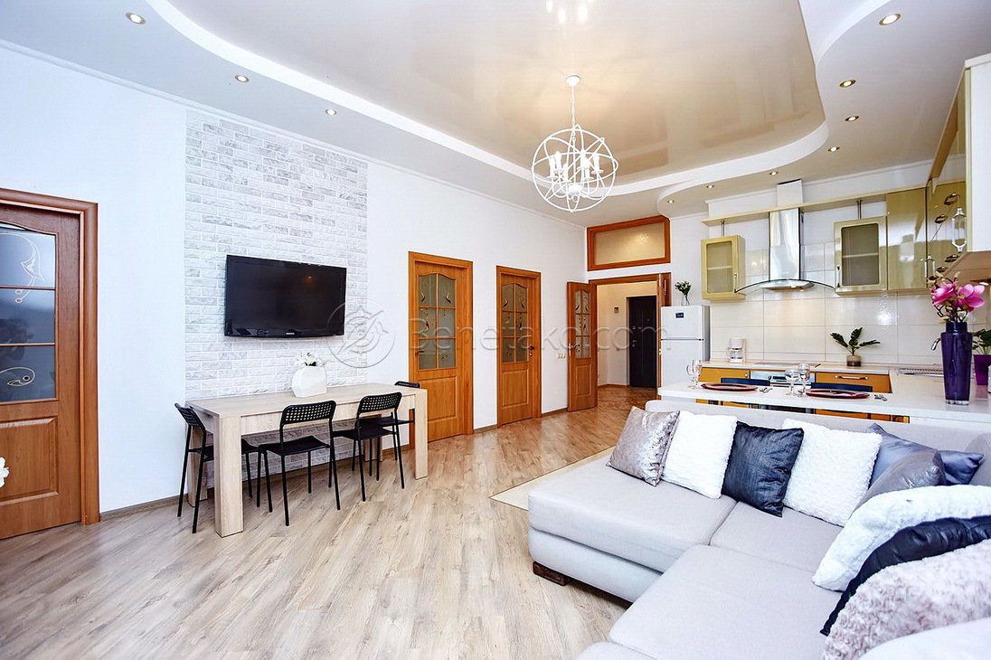 Аренда 4-комнатной квартиры 120 м², Гагаринское Плато ул., 5/3