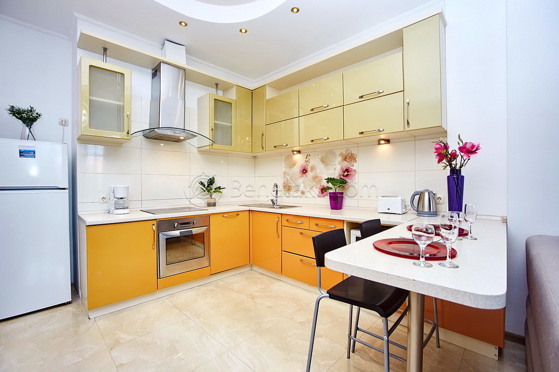 Аренда 4-комнатной квартиры 120 м², Гагаринское Плато ул., 5/3