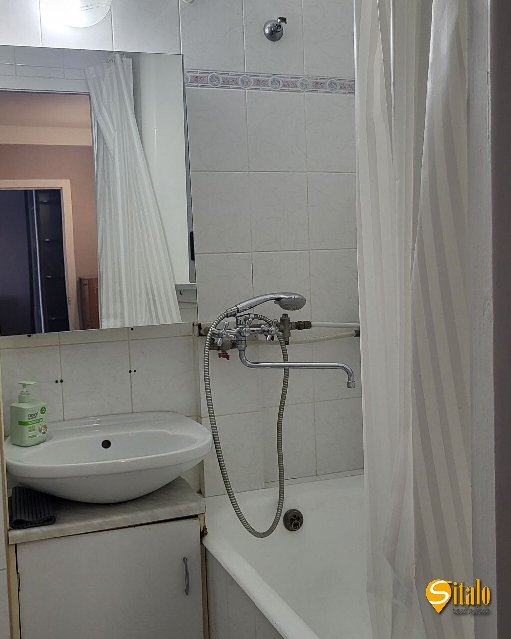 Продажа 2-комнатной квартиры 55 м², Евгения Коновальца ул., 37