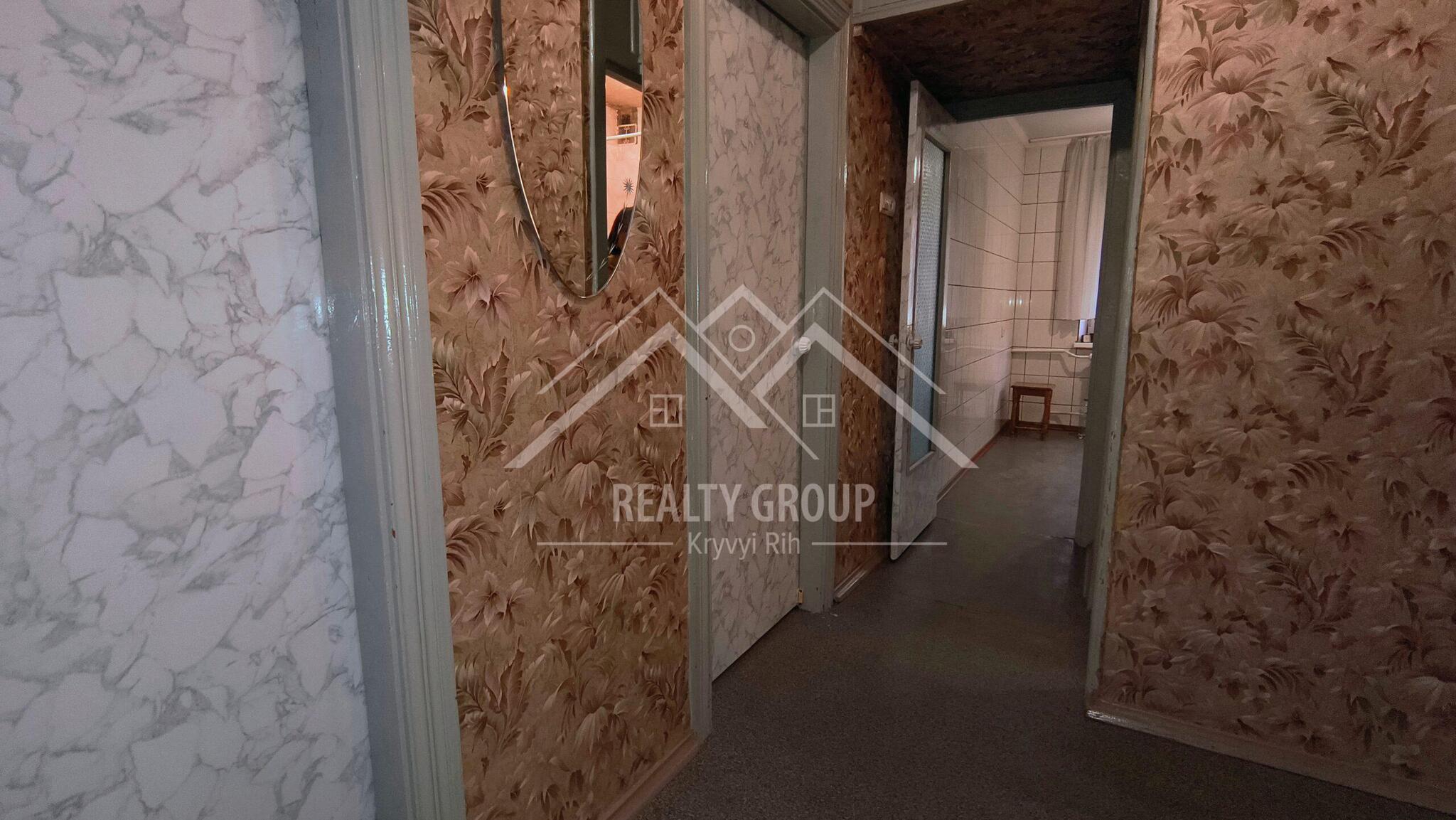 Продажа 3-комнатной квартиры 63 м², 200 летия Кривого Рога просп., 12