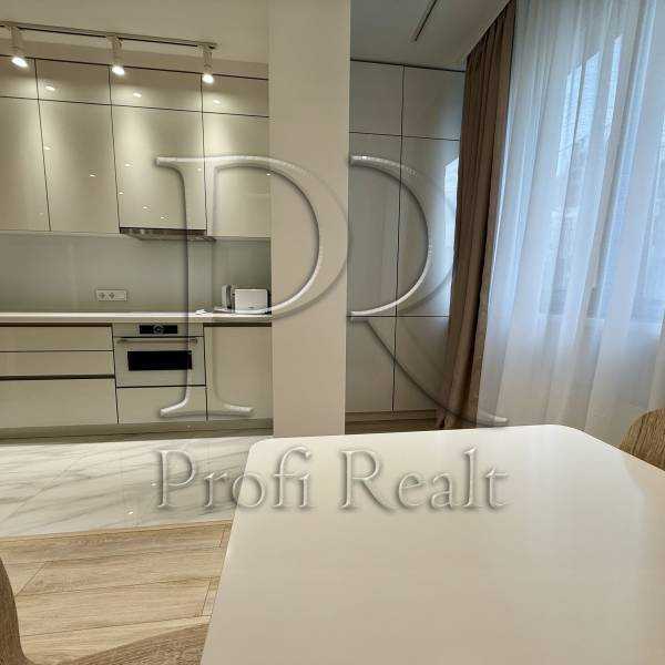 Продажа 1-комнатной квартиры 42 м², Владимира Антоновича ул., 74