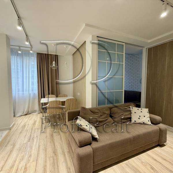 Продажа 1-комнатной квартиры 42 м², Владимира Антоновича ул., 74