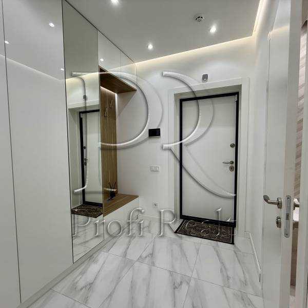 Продажа 1-комнатной квартиры 42 м², Владимира Антоновича ул., 74