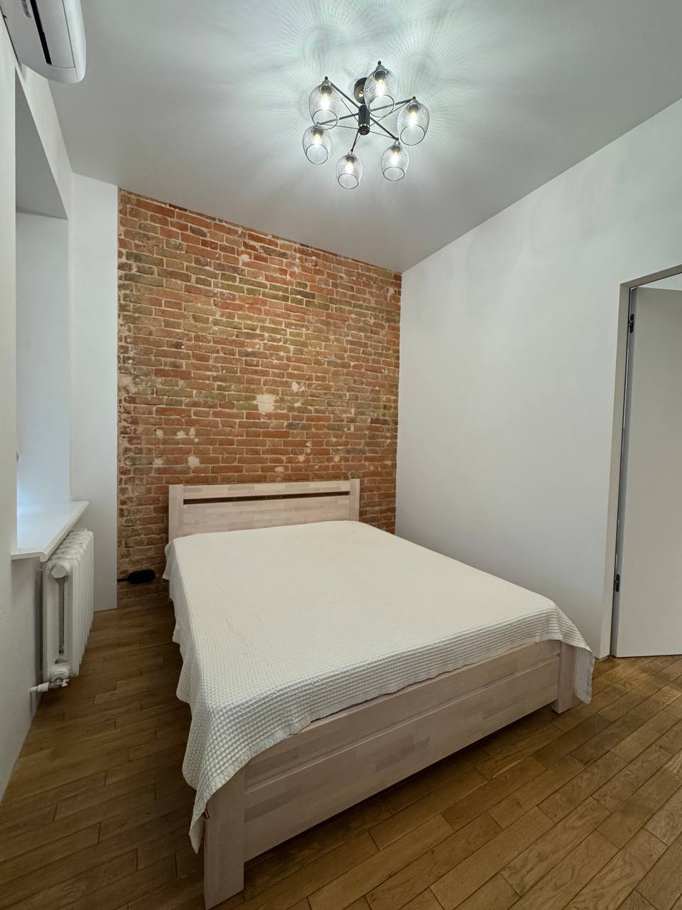 Оренда 3-кімнатної квартири 58 м², Столярова вул.