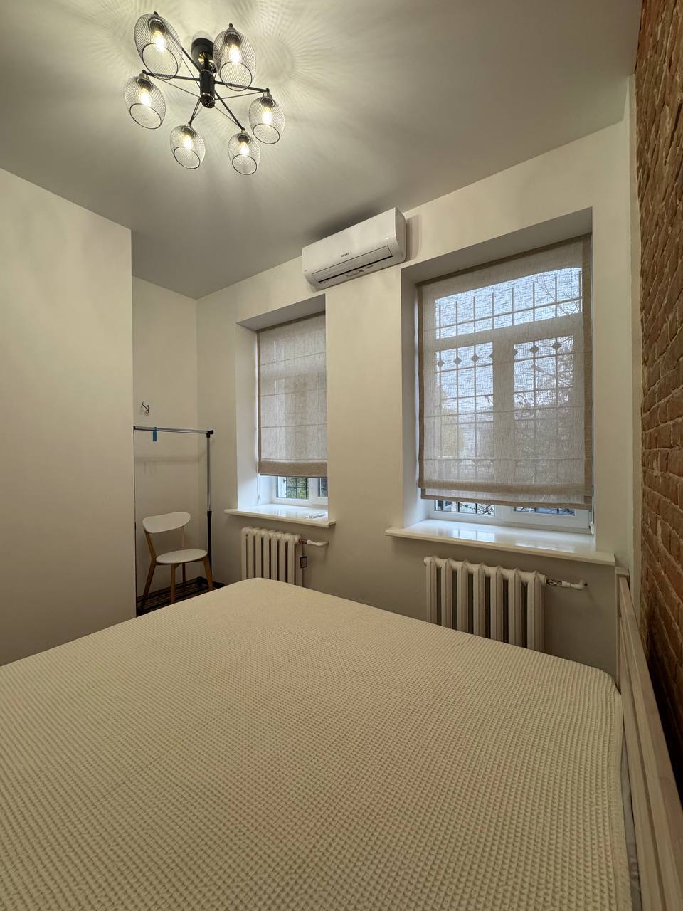 Оренда 3-кімнатної квартири 58 м², Столярова вул.